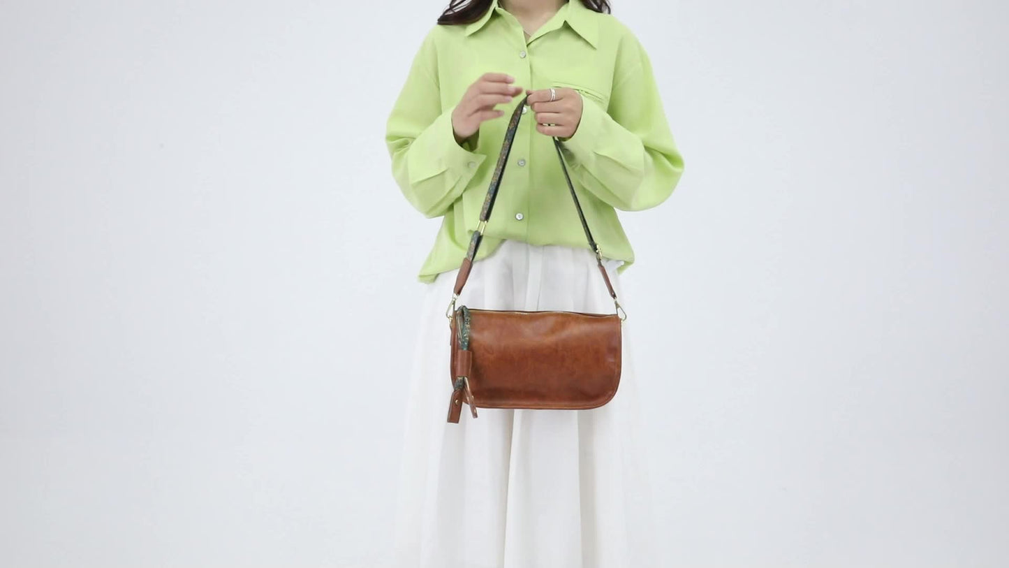 Stylish Large Capacity Crossbody Bag - Graphic Pattern Zipper Shoulder Bag With Wide Strap - Daily Purse