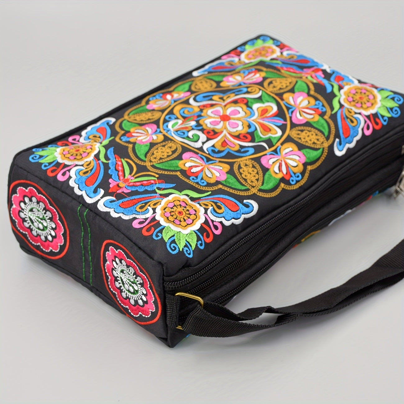 Floral Lightweight Crossbody Bag for Women – Adjustable Strap, Secure Zip, Embroidered Comic-Patterned Travel Purse