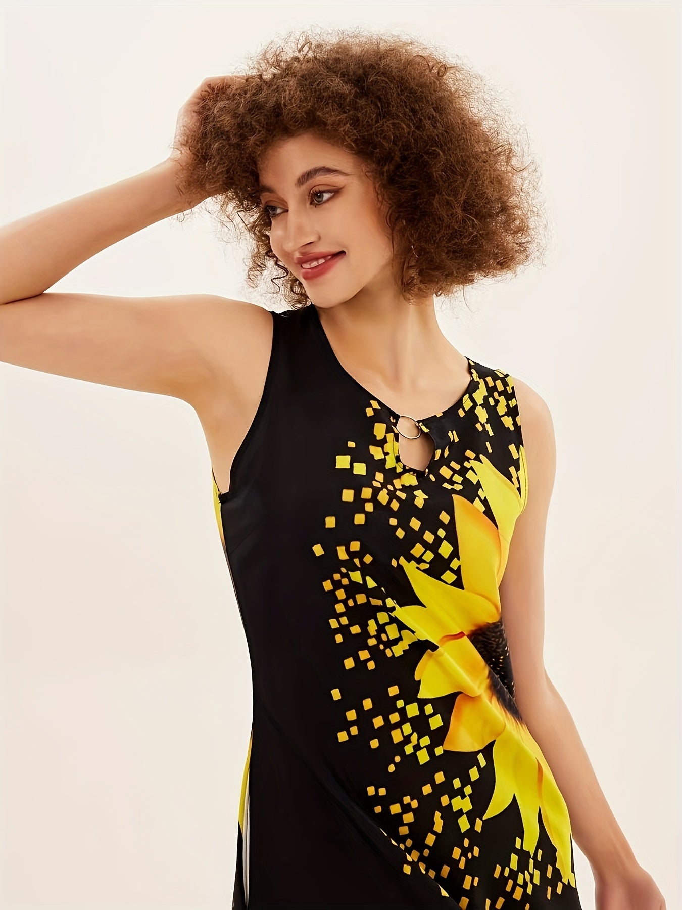 Sunflower Bloom Keyhole Maxi Dress - Casual Crew Neck, Sleeveless with Pockets - Feminine & Flattering Womens Summer Wear